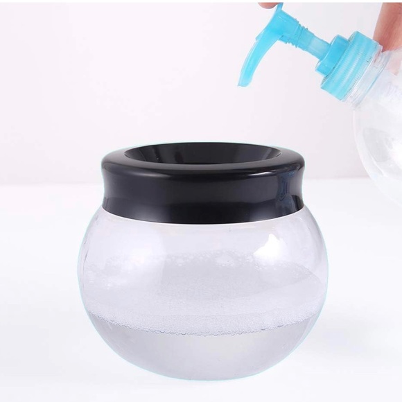 Electric Make-up Brush Cleaner/Dryer - Picture 3 of 15